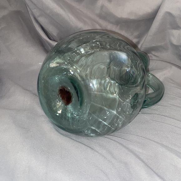 Vintage glass vase pitcher - Picture 4 of 10